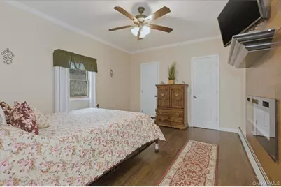 20 Honey Lane, Miller Place, NY 11764 - Photo 16