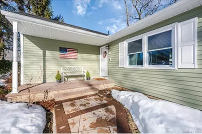 20 Honey Lane, Miller Place, NY 11764 - Photo 2