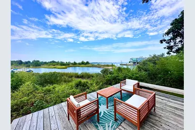 55 West End Avenue, East Quogue, NY 11942 - Photo 2