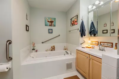 10 Tracie Lane, Middle Island, NY 11953 - Photo 12