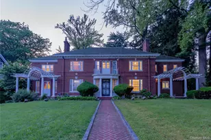 26 Overlook Cir, New Rochelle, NY 10804 - Photo 2