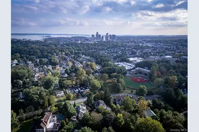 26 Overlook Circle, New Rochelle, NY 10804 - Photo 14