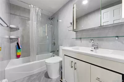 43-18 Main Street #12/14A, Flushing, NY 11355 - Photo 14