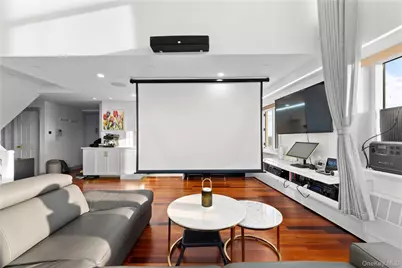 43-18 Main Street #12/14A, Flushing, NY 11355 - Photo 4