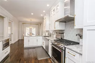 6 Valley Ln, Huntington, NY 11743 - Photo 8