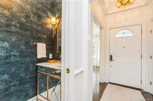 6 Valley Ln, Huntington, NY 11743 - Photo 18