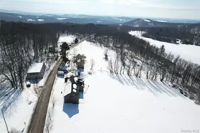 299-301 Stump Pond Road, Livingston Manor, NY 12758 - Photo 6