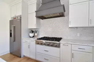 1606 Ellis Pl, Mamaroneck, NY 10543 - Photo 8