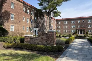 180 Hilton Ave, Hempstead, NY 11550 - Photo 4