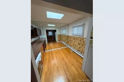 75 Lodge Avenue, Huntington Station, NY 11746 - Photo 12