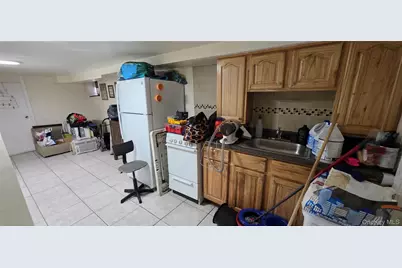 94-10 82nd Place, Ozone Park, NY 11416 - Photo 8
