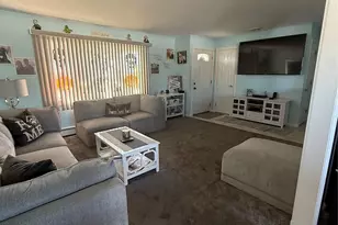 294 34th St, Lindenhurst, NY 11757 - Photo 4