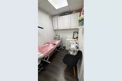 4063 Junction Boulevard, Corona, NY 11368 - Photo 8