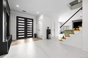 36 Foster Ln, Westbury, NY 11590 - Photo 4