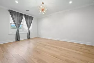 36 Foster Ln, Westbury, NY 11590 - Photo 24