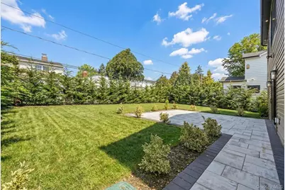 36 Foster Lane, Westbury, NY 11590 - Photo 28
