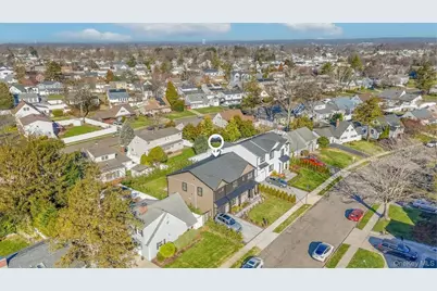 36 Foster Lane, Westbury, NY 11590 - Photo 34