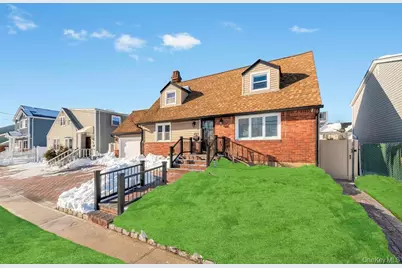 460 Roquette Avenue, Floral Park, NY 11001 - Photo 1