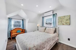 460 Roquette Ave, Floral Park, NY 11001 - Photo 30