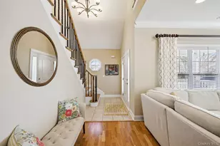 153 Stoneleigh Dr, Riverhead, NY 11901 - Photo 6