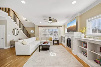 153 Stoneleigh Drive #153, Riverhead, NY 11901 - Photo 8