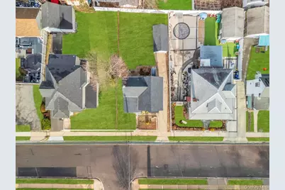 297 E Columbia Street, Hempstead, NY 11550 - Photo 4