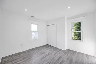 297 E Columbia St, Hempstead, NY 11550 - Photo 20