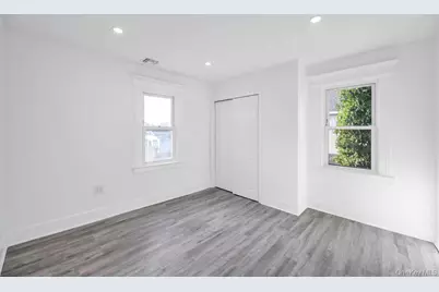 297 E Columbia Street, Hempstead, NY 11550 - Photo 18