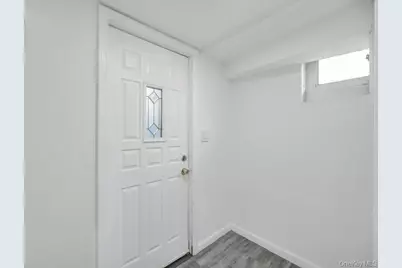 297 E Columbia Street, Hempstead, NY 11550 - Photo 26