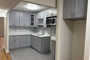 106-30 156th St, Jamaica, NY 11433 - Photo 12