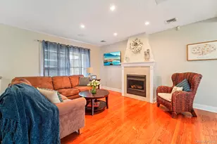 551 Westfield Dr, Valley Cottage, NY 10989 - Photo 6