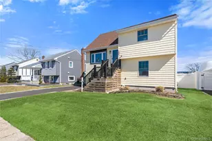 185 East Dr, Copiague, NY 11726 - Photo 2