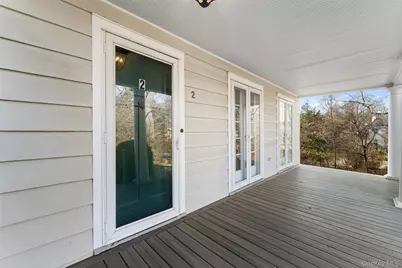 2 Oakwood Place, Scarsdale, NY 10583 - Photo 2