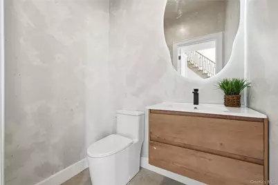 19 Arrow Lane, Hicksville, NY 11801 - Photo 26