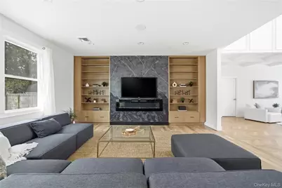 19 Arrow Lane, Hicksville, NY 11801 - Photo 8