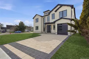 19 Arrow Ln, Hicksville, NY 11801 - Photo 2