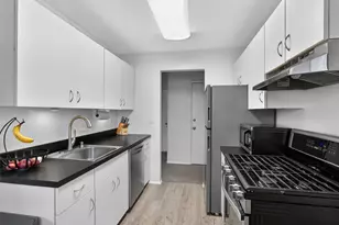 210 Parkside Dr, Suffern, NY 10901 - Photo 10