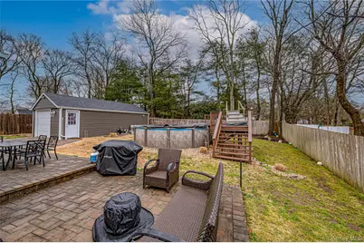 19 Fairview Place, Hauppauge, NY 11788 - Photo 24