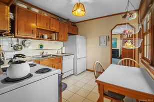 1692 Central St, Yorktown Heights, NY 10598 - Photo 6