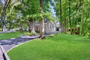 31 Bellingham Ln, Great Neck, NY 11023 - Photo 28