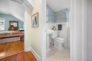 31 Bellingham Ln, Great Neck, NY 11023 - Photo 18