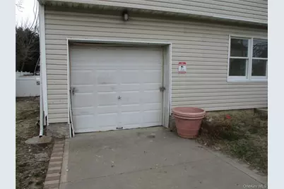 94 Roger Avenue, Inwood, NY 11096 - Photo 18