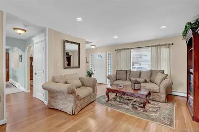 59 Lincoln Boulevard, Bethpage, NY 11714 - Photo 4