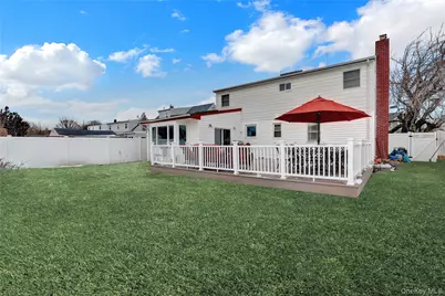 59 Lincoln Boulevard, Bethpage, NY 11714 - Photo 22