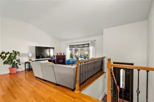 361 Nevada St, Lindenhurst, NY 11757 - Photo 20