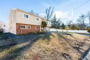 361 Nevada St, Lindenhurst, NY 11757 - Photo 2