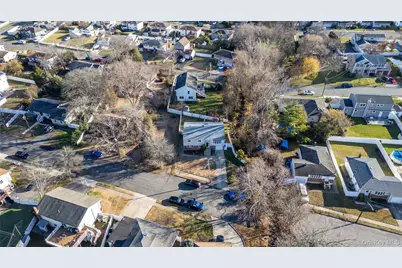 361 Nevada Street, Lindenhurst, NY 11757 - Photo 10