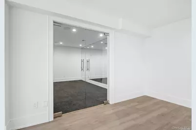 40 Hewlett Lane, Port Washington, NY 11050 - Photo 26