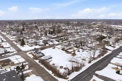 35 Weston Avenue, Deer Park, NY 11729 - Photo 34