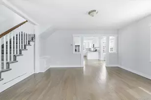 35 Weston Ave, Deer Park, NY 11729 - Photo 10